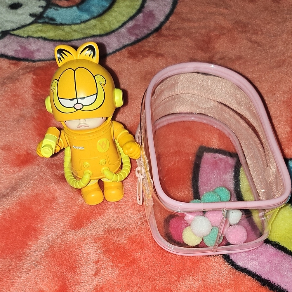 Space Molly Astronaut Garfield Toy with Pink Storage Case
